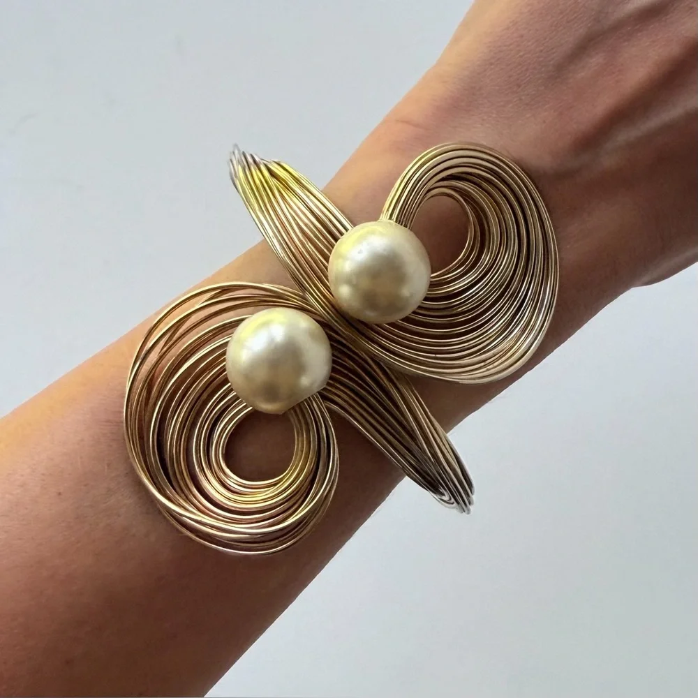 Vintage 1960s Yves Saint Laurent Faux Pearl Gilt Scroll Bracelet Roger Scemama - Picture 8 of 15